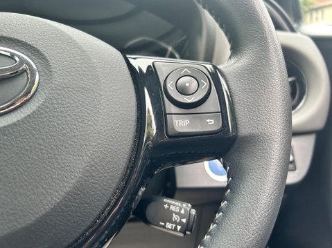 Toyota Yaris VVT-I ICON 28