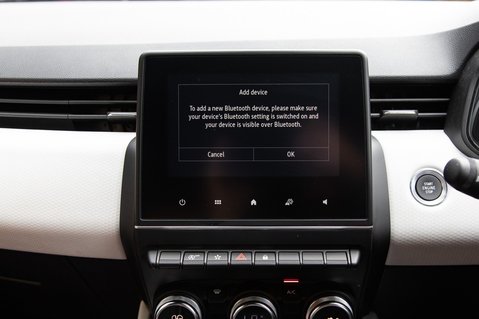 Renault Clio TECHNO TCE 25