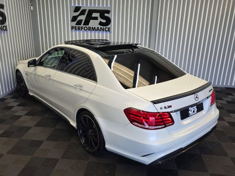 Mercedes-Benz E Class 5.5 E63 V8 BiTurbo AMG S Saloon 4dr Petrol SpdS MCT Euro 6 (s/s) (585 ps) 44