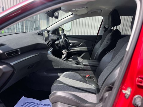 Peugeot 3008 1.5 3008 Allure Blue HDi S/S 5dr 12