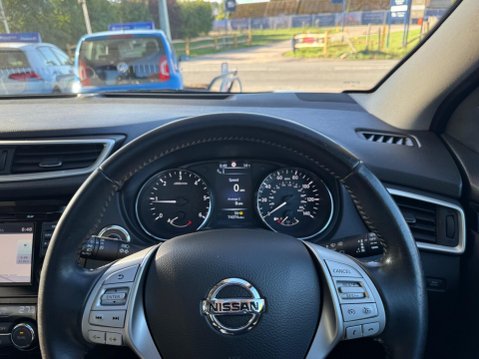 Nissan Qashqai 1.6 dCi Tekna 4WD Euro 6 (s/s) 5dr 31