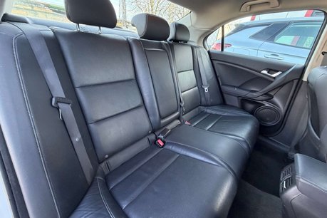 Honda Accord 2.2 i-DTEC EX Saloon 4dr Diesel Auto Euro 5 (150 ps) 26