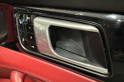 Porsche Panamera 4 SPORT TURISMO PDK 27