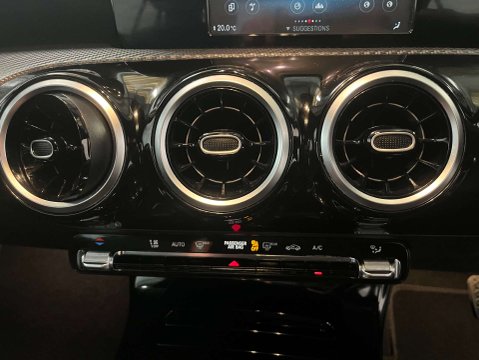 Mercedes-Benz A Class 1.3 A 180 SE Auto 5dr 23