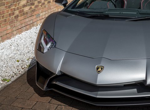 Lamborghini Aventador SV LP750-4 Roadster 25