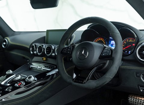 Mercedes-Benz Amg GT GT R Premium 9
