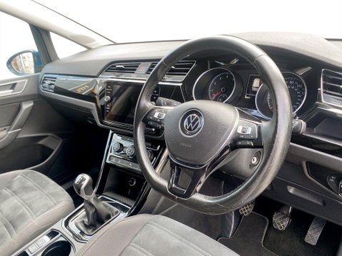 Volkswagen Touran 1.5 TSI EVO SEL MPV 5dr Petrol Manual Euro 6 (s/s) (150 ps) 11