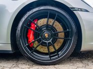 Porsche 911 Targa 4 GTS PDK 5