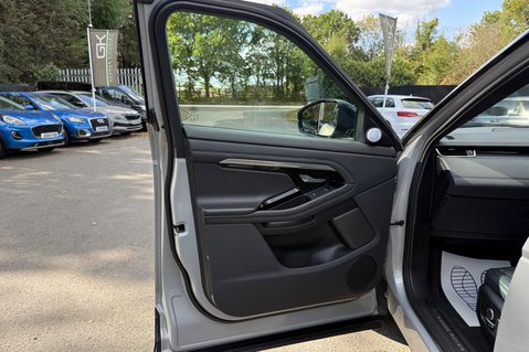 Land Rover Range Rover Evoque AUTOBIOGRAPHY MHEV - VAT Q -ONE OWNER -SLIDING PAN ROOF -PEARL SILVER 37