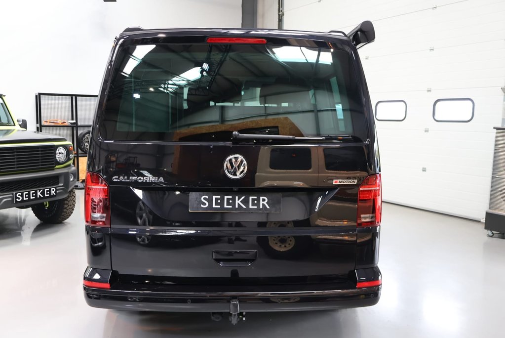 Volkswagen California OCEANI 4MOTION DSG HUGE SPEC VERY RARE  5 YEAR WARRANTY FROM NEW  4 BERTH 10