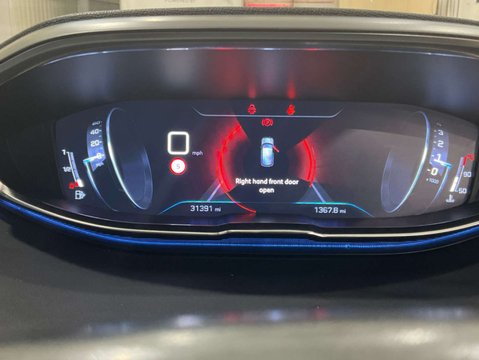 Peugeot 3008 1.2 3008 GT Line Premium PureTech S/S 5dr 9