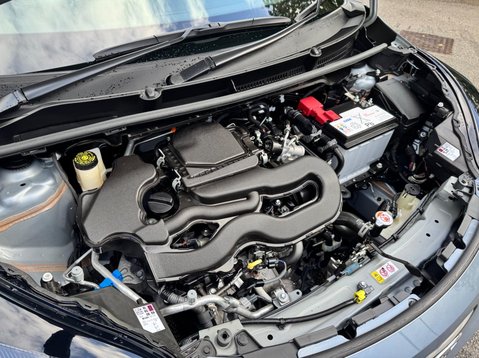 Toyota Aygo X VVT-I UNDERCOVER 24