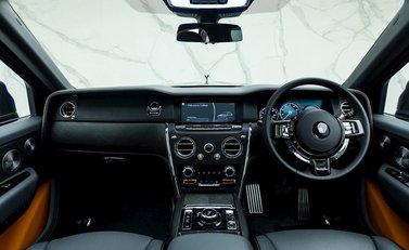 Rolls-Royce Cullinan 17