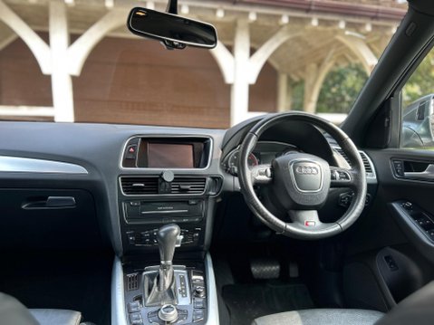 Audi Q5 2.0 TDI S line Plus S Tronic quattro Euro 5 5dr 10