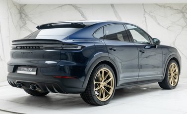 Porsche Cayenne TURBO E-HYBRID COUPE WITH GT PACKAGE 6