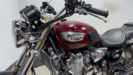 Triumph Adventurer 885 2001 ONLY 26K NEW MOT CLASSIC RETRO BIKE 885CC 17