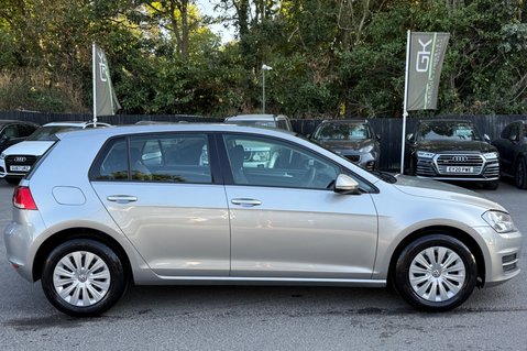 Volkswagen Golf S TSI BLUEMOTION TECH -£35 ROAD TAX -2 OWNERS -11 SERVICES - LOW INSURANCE  5