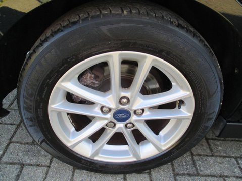 Ford C-Max 1.5 TDCi Zetec Euro 6 (s/s) 5dr 39