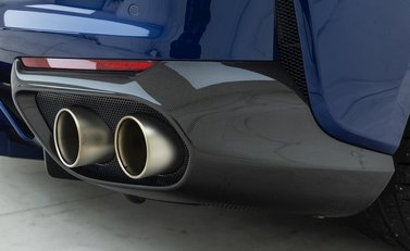 Ferrari 812 Superfast 29