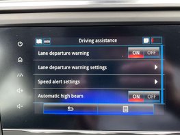 Renault Kadjar 1.5 Kadjar Iconic Blue dCi Auto 5dr 45