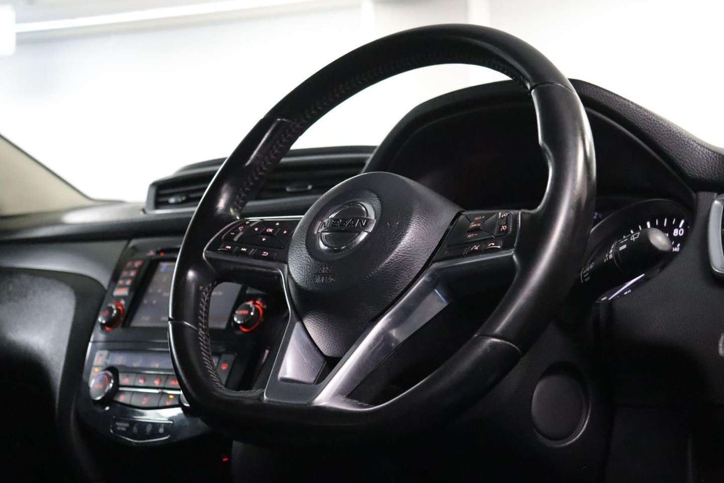 2017 Nissan Qashqai — image 36
