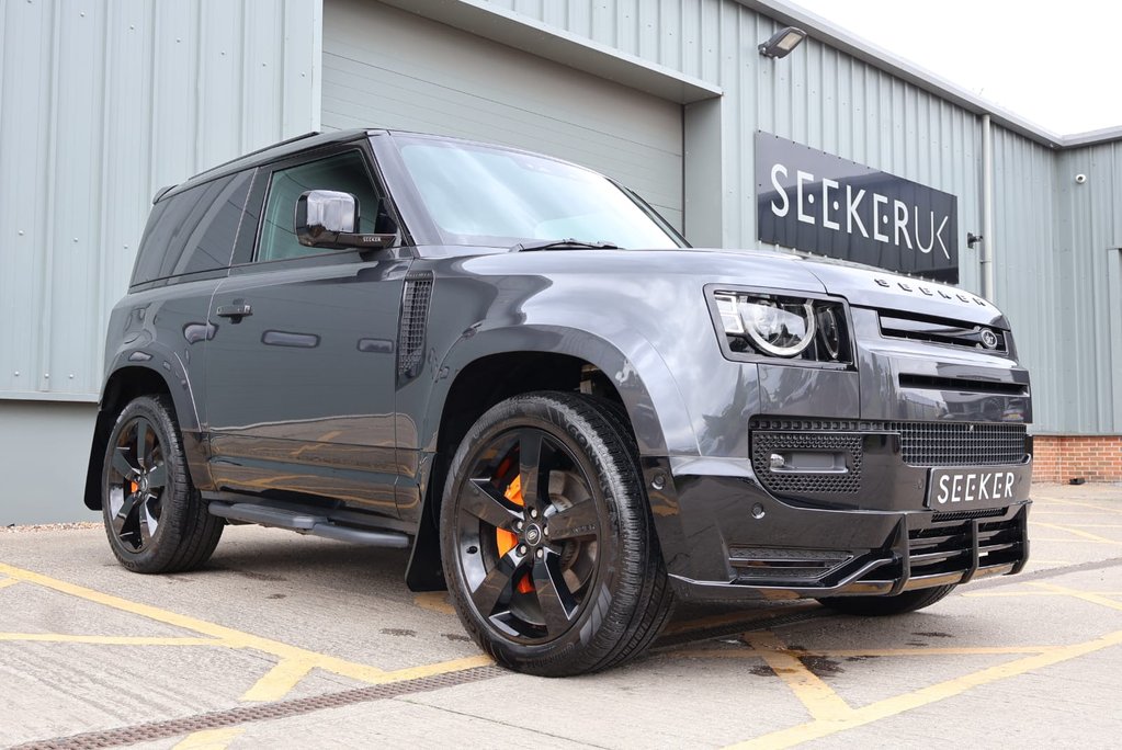 Land Rover Defender 90 HARD TOP X-DYNAMIC HSE STYLED BY SEEKER SUPER LOW MILES  10