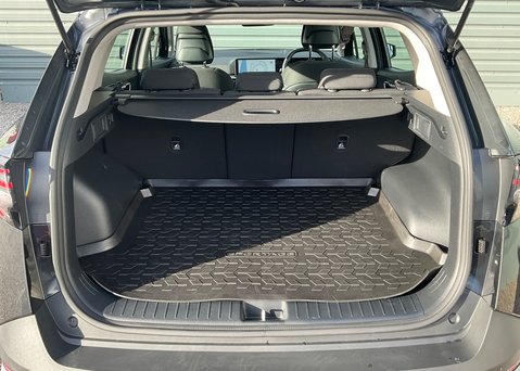 Kia Sportage 1.6 T-GDi HEV Pure 11