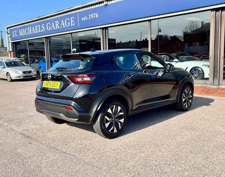 Nissan Juke 1.0 Juke Acenta Premium DiG-T 5dr 8