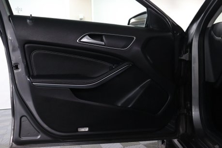 Mercedes-Benz GLA GLA 180 URBAN EDITION 41
