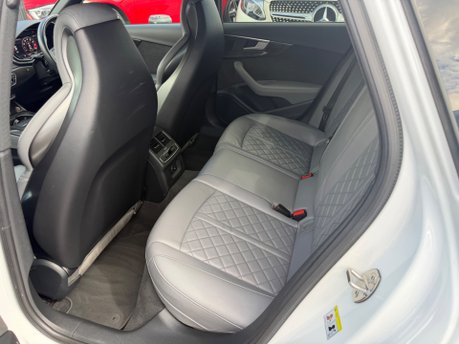 Audi A4 TFSI S4 QUATTRO 34