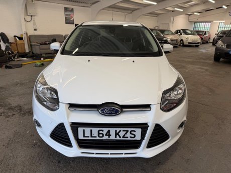 Ford Focus 1.0T EcoBoost Zetec Navigator Euro 5 (s/s) 5dr 2