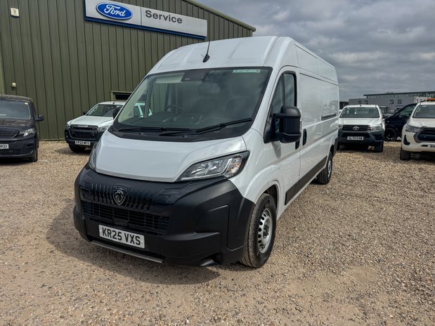 Peugeot Boxer LWB L3H2 Medium Roof Professional Sensors Air Con Cruise EURO 6 2