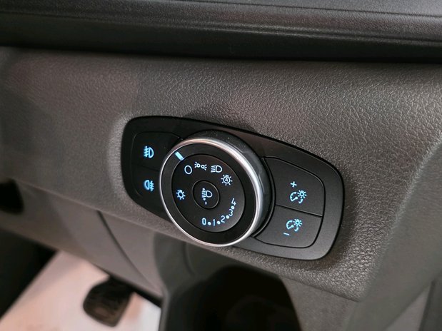 Ford Transit Custom Transit Custom 320L1 H1 Sport DCIV 2.0 EcoBlue 185ps Low Roof D/Cab Sport V 25