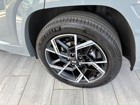 Hyundai TUCSON 1.6T N Line Auto Euro 6 (s/s) 5dr 8