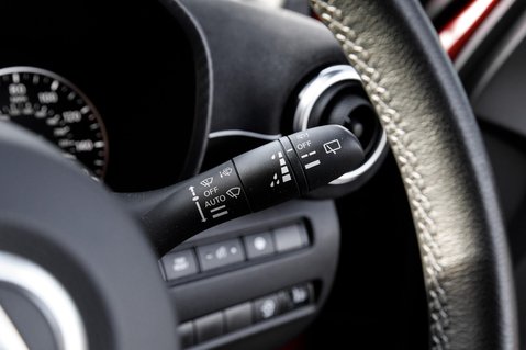 Nissan Juke DIG-T TEKNA PLUS 17