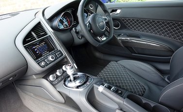 Audi R8 V10 Spyder 5