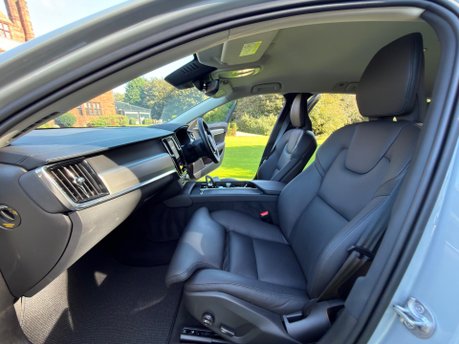 Volvo V90 B4 CROSS COUNTRY PLUS AWD 3