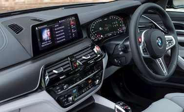 BMW M5 Competition 15