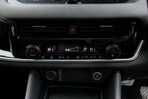 Nissan Qashqai DIG-T N-CONNECTA DCT MHEV 35