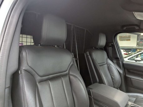 Land Rover Discovery 3.0 Discovery S TD6 Auto 4WD 50