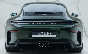 Porsche 911 GT3 TOURING (992.2) 8