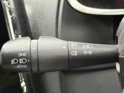 Renault Clio 1.2 16V Dynamique MediaNav Euro 5 5dr 14