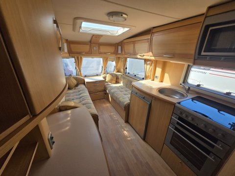 Abbey GTS 215 8