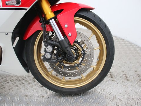 Yamaha R7 YZF R7 (YZF690) 24