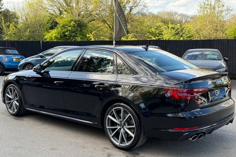 Audi S4 S4 TFSI QUATTRO - COMFORT & SOUND PACK -APPLE CAR PLAY -MAGMA RED LEATHER 2