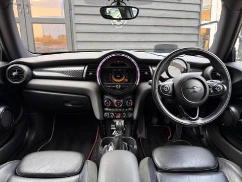 Mini Hatch 2.0 Cooper SD Hatchback 3dr Diesel Manual Euro 6 (s/s) (170 ps) 32