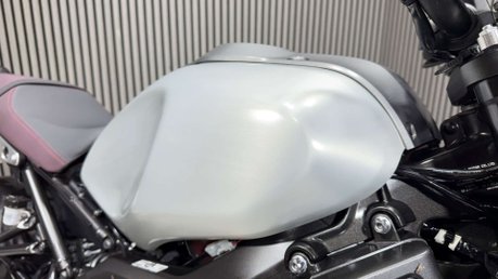 Yamaha XSR900 HERITAGE MT09 2016 ONLY 19K STUNNING MODERN RETRO 900CC 24