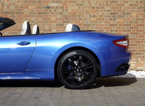 Maserati Grancabrio Sport 8