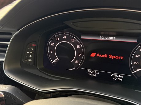 Audi Q8 RS TFSI QUATTRO VORSPRUNG MHEV 57