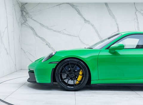 Porsche 911 GT3 (992) 33